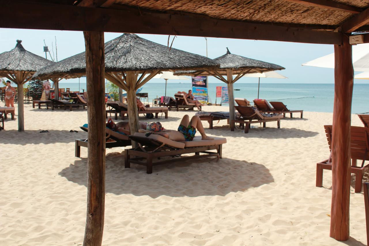 Coastal Village Beach Resort Phu Quoc Exterior photo