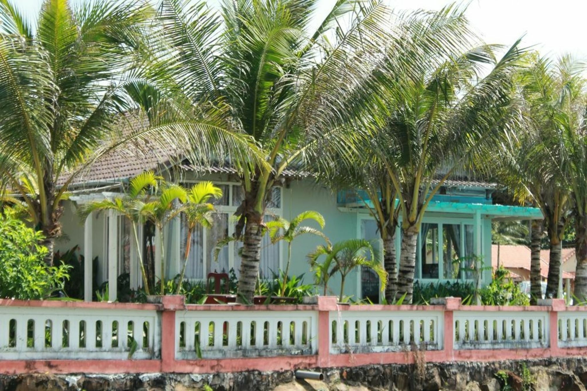 Coastal Village Beach Resort Phu Quoc Exterior photo